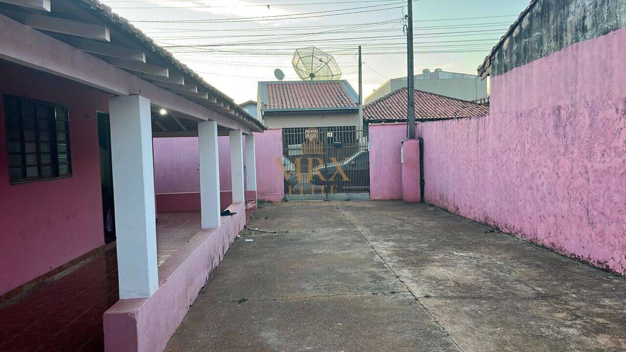 Casa com 2 dormitórios no Jardim Santo Antônio, Jardim Santo Antônio, Quadra/SP